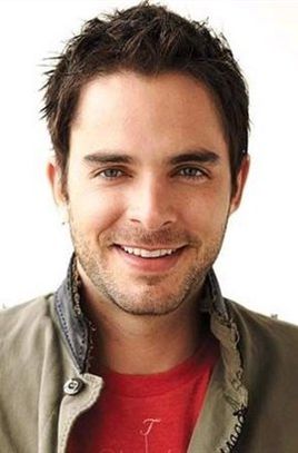 马诺洛·卡多纳