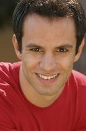 马克西米连·劳