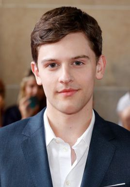 特拉维斯·托普