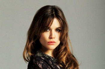 阿德丽安娜·尤加特