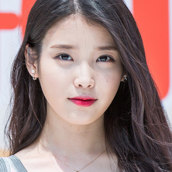 IU