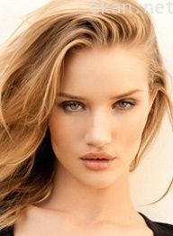 罗茜·汉丁顿-惠特莉