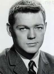 詹姆斯·迈克阿瑟