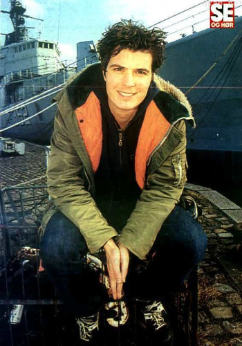 贝利·赫维内加拉德