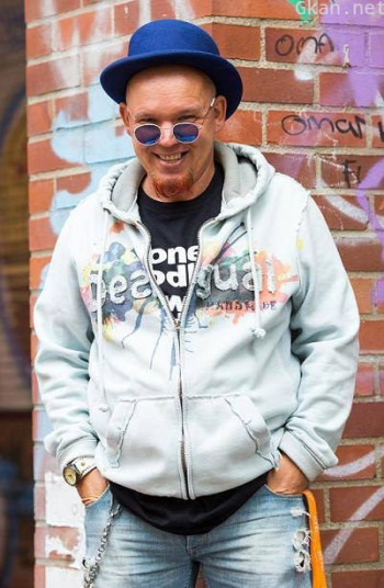 瓦勒腊坎尼斯切斯席夫