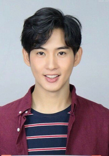 珀塔维·瓦缇查拉禹·苏拉德特