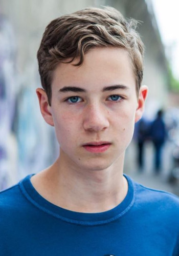 奥斯卡·布罗斯