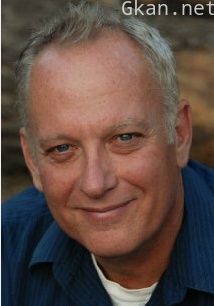 康纳·欧法莱尔