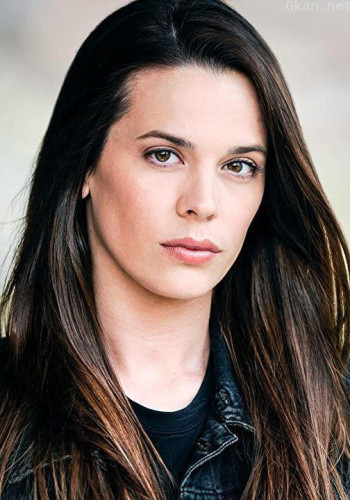 埃丽卡·布泽尔