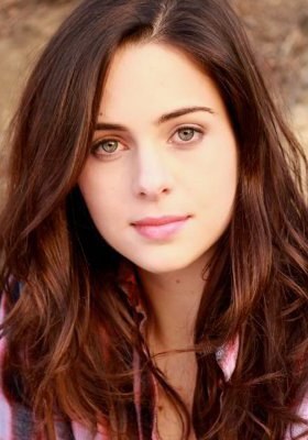 霍丽·迪威奥克斯