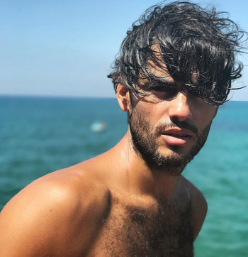 尼克·谢里拉杰