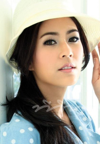 瓦拉缇雅·妮枯哈