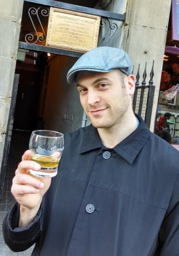 安东尼奥·弗拉斯加