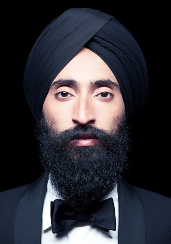 瓦里丝·阿卢瓦利亚