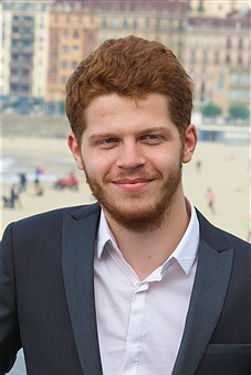 胡戈·康策尔曼