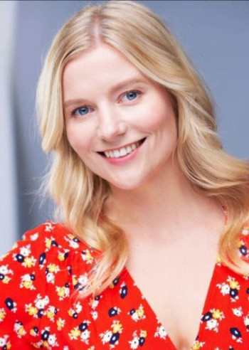 奥拉·卡明斯卡