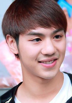 那瓦·蓬朴提岸