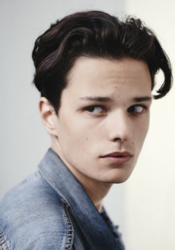 朱尔·本谢特里