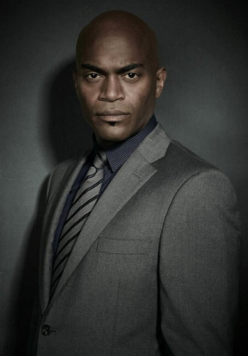 安德鲁·斯图尔特-琼斯