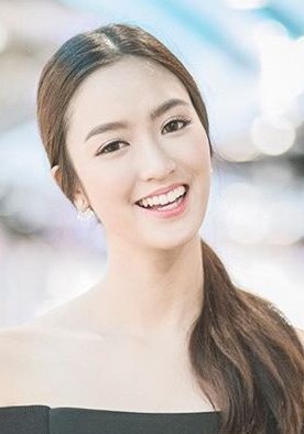 普莉玛·邦查伦