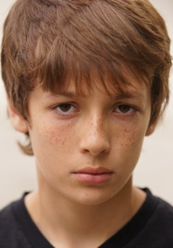 达塔尼安·斯隆