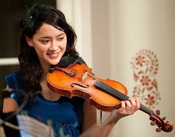 露西娅·米格莱丽