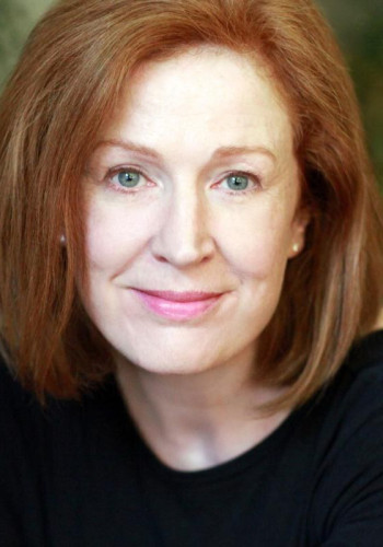 伊莱恩·考尔菲德