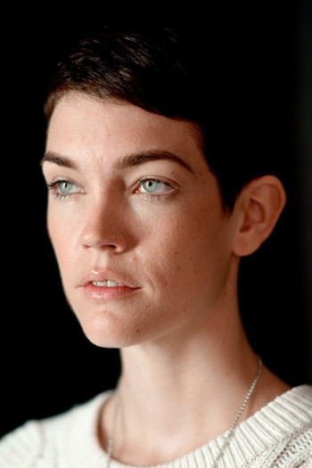 西莉亚·罗森-豪尔