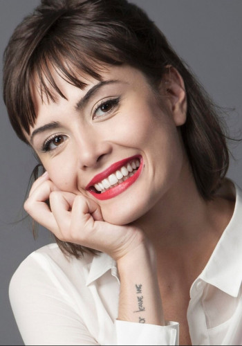 玛利亚·卡萨德瓦尔