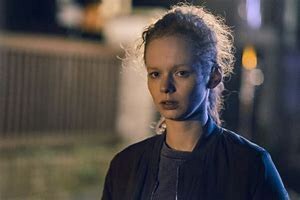 安娜•林哈托夫