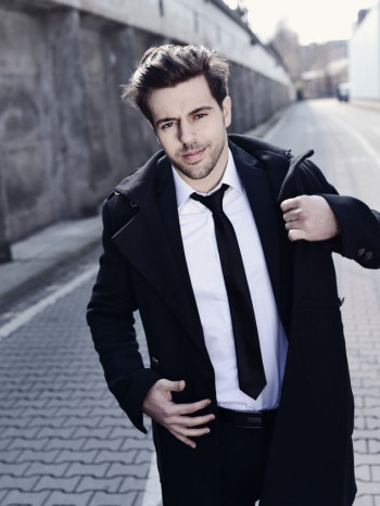 纳西姆·阿瓦特