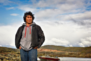 约翰尼·伊萨鲁克