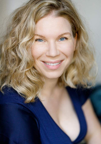 朱莉娅·埃费尔茨