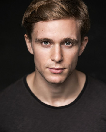 杰瑞德·加菲尔德