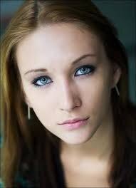 拉依娜·卡拉亚涅娃