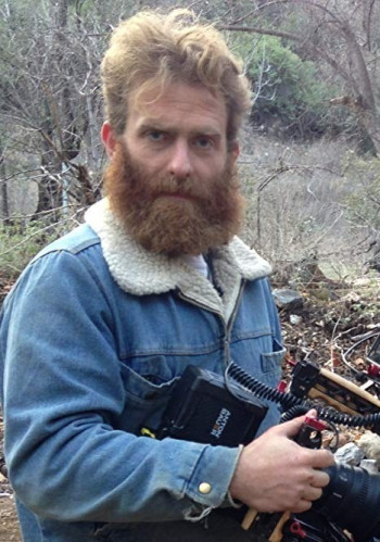 特拉维斯·米尔斯