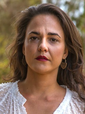 雷娜塔·卡布拉尔