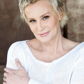 丽莎·哈特·卡罗尔