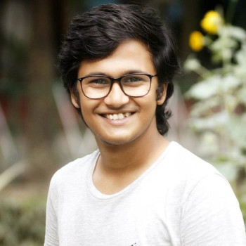 里图布罗多·穆克吉