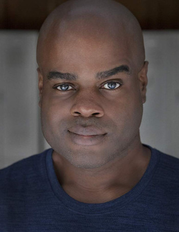 乔治·霍华德·亚当斯