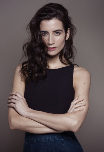 露西·科米内缇