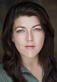 海莉·玛丽·艾克斯