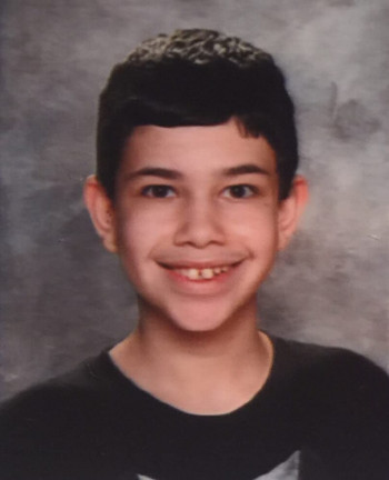 布莱德利·瑞安·奈斯贝尔