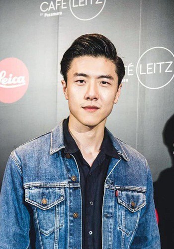 差瓦立·捷努南