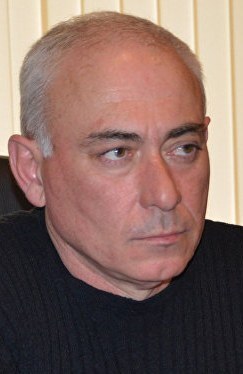 阿德古尔·哲尼亚