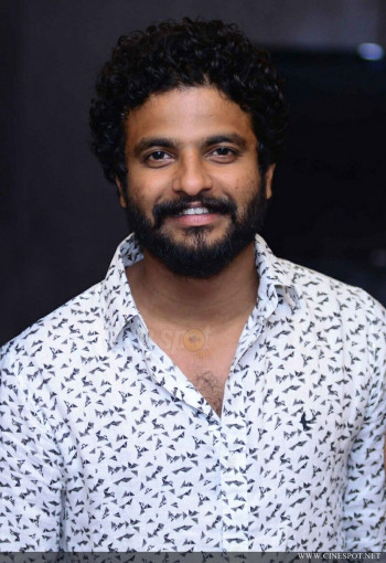 尼拉吉·马达夫