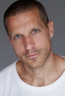 帕里斯·斯坦格