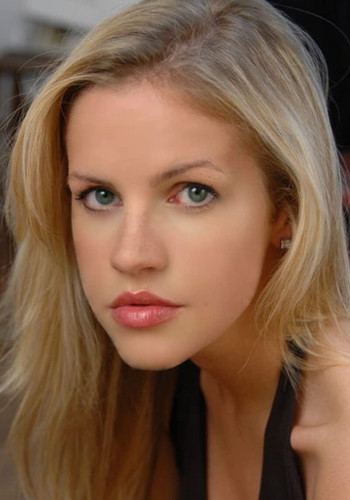 肖娜·迈克莱安