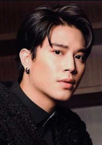 塔瓦查宁·达拉永