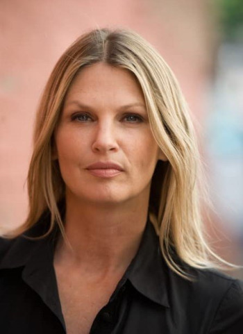 卡洛琳·巴克利